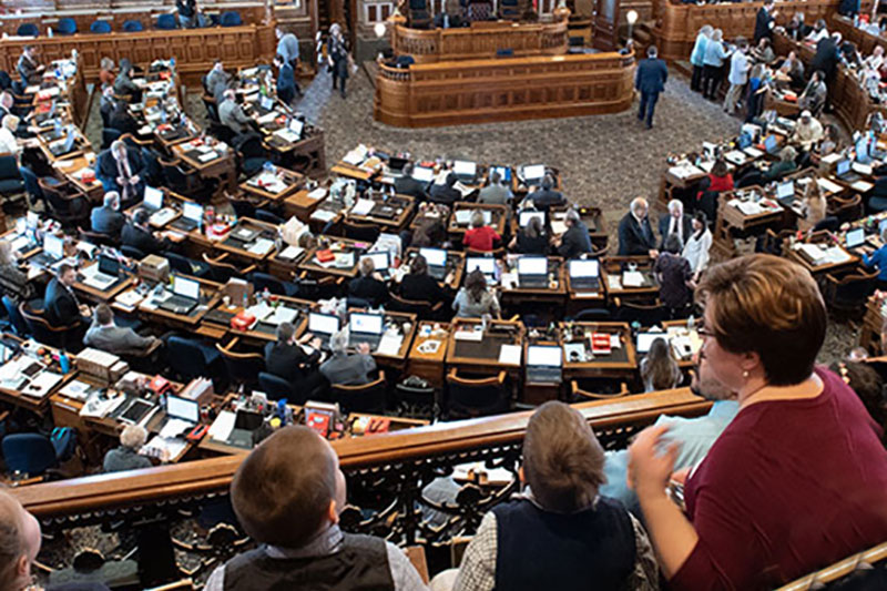 Family views House from gallery at Homeschool Iowa Capitol Day